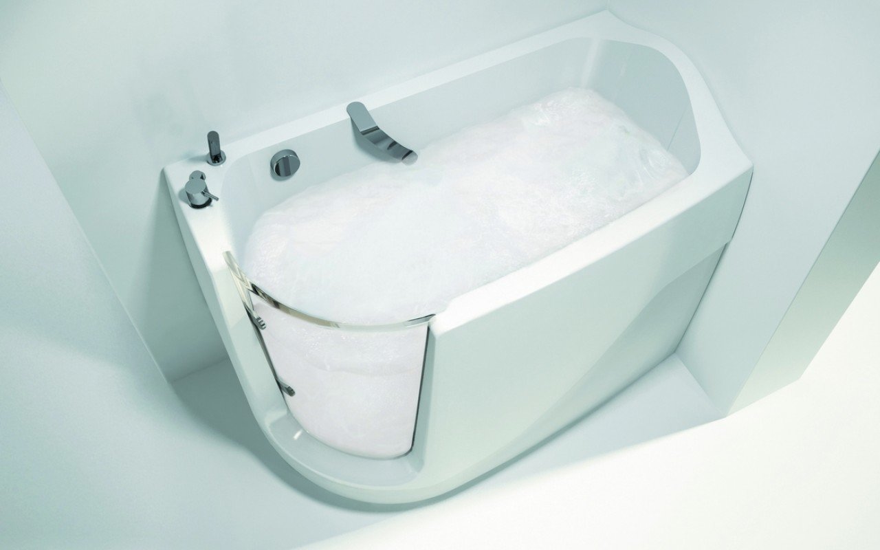 Aquatica Baby-Boomer-L™ Oxygen HydroRelax Jetted Walk-In Bathtub (220V/50/60Hz) picture № 0