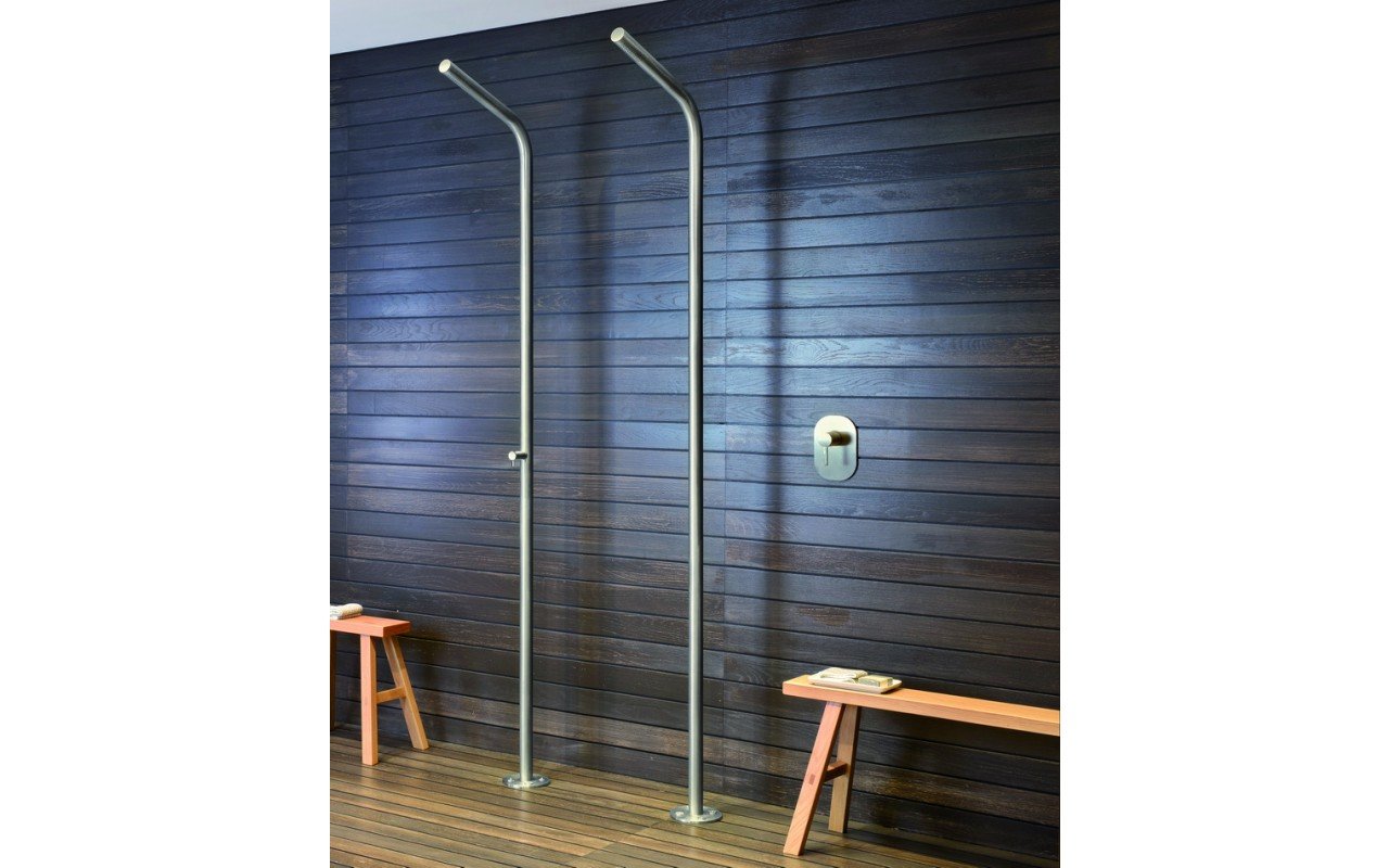 Aquatica Gamma-511 Freestanding Outdoor Shower picture № 0