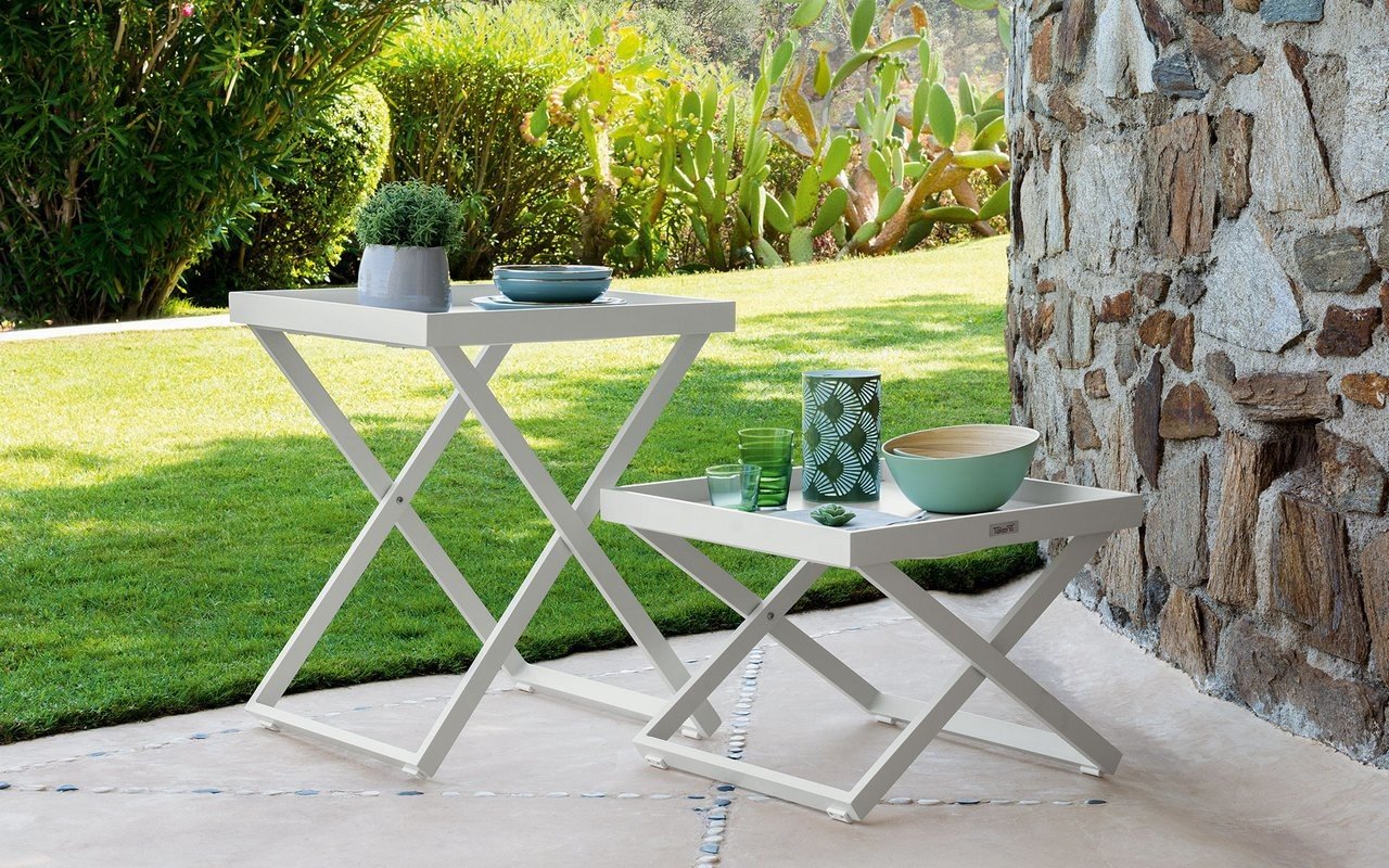 Outdoor tray table discount