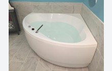 Cleopatra wht corner acrylic bathtub by Aquatica 01 1 (web)