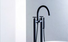 Celine Floor Mounted Bath Filler black 01 (web)